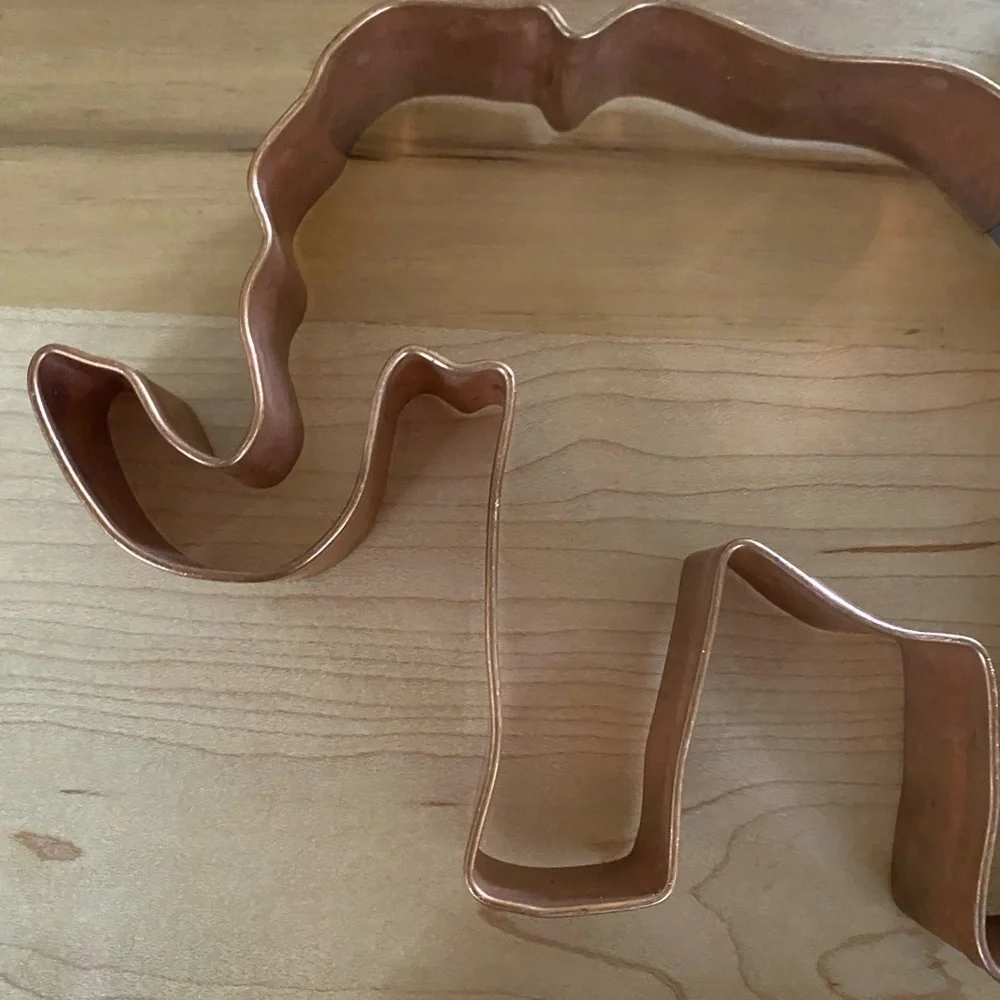 Rare Mail By Martha Stewart Vintage 4 Animal Shape Copper Stamped Cookie Cutters